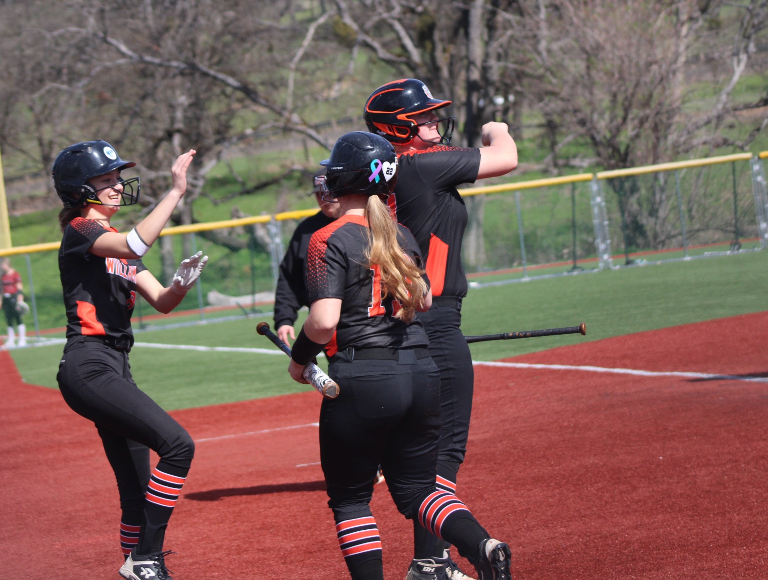 Willamina Closes Out Medford Trip With Battle With Yreka