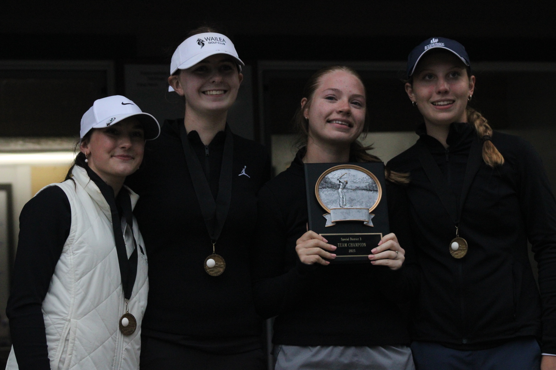 Salem Academy Girls Golf Wins District Title