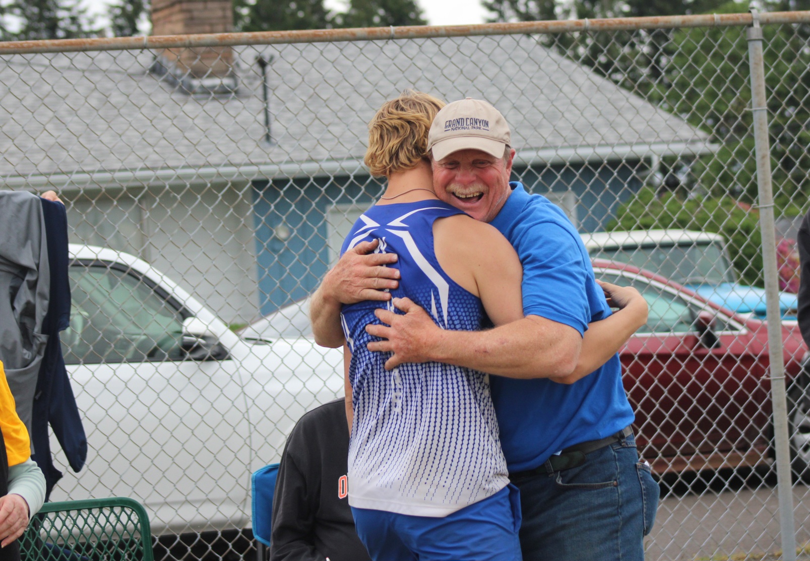 Horne, Warriors’ 4×100 Relay Breaks Record